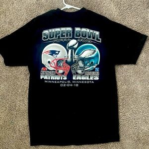 Large black Super Bowl 52 (LII) Patriots vs Eagles T-shirt